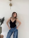 İp Askılı Degaje Yaka Dantel Detay Sandy Bluz Siyah 2199