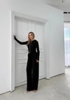 KAPÜŞONLU ÇİFT FERMUAR PARMAK GEÇME DETAY HIRKA VE ÖN DİKİŞ PANTOLONLU İKİLİ TAKIM SİYAH