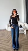 Kare Yaka Asimetrik Detay Dantel Bluz Siyah 2498