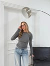 MODAL KUMAŞ PARMAK GEÇMELİ BASİC BLUZ GRİ