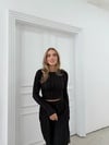 PARMAK GEÇME DETAY TERS DİKİŞ BLUZ VE PANTOLONLU GOFRE İKİLİ TAKIM SİYAH