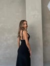 SIRT DEKOLTE ASKI BURGULU UZUN SANDY ELBİSE SİYAH