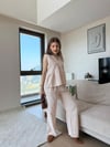 Tek Düğme Detay Bel Volanlı Bluz ve Pantolonlu Keten İkili Takım Bej 2265