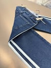 Erkek Çocuk Yan Şerit Detaylı Jean Pantolon – Lastikli Bel Rahat Kalıp Denim Pantolon