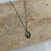 Balık Figürlü Dövme Dokulu Oval Plaka Silver Kolye