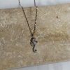 Zirkon Taş İşlemeli Deniz Atı Silver Kolye