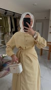 Luxe gold düğme detaylı elbise ((tereyağ sarısı)