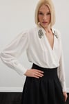 Aksesuar Detaylı Bodysuit Bluz - Ekru