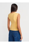 21054-buzgulu-basic-t-shirt-sari-d4403-.jpg