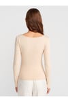 31401-buzgulu-kayik-yaka-top-tas-60b6-b.jpg