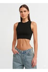 crop-top-black-11-4d4.jpg