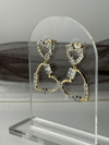Sallantılı Taşlı Gold Kalp Küpe