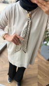Gold Detaylı Fularlı Merserize Tunik | Bej