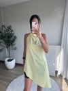 Asimetrik Kesim Saten Bluz Sarı