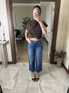 Dik Yaka Düğme Detaylı Crop Bluz Kahverengi