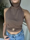 Halter Yaka Gold Aksesuar Detaylı Bluz Vizon