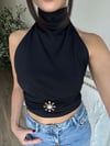 Halter Yaka Gold Aksesuar Detaylı Bluz Siyah
