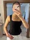 Kare Yaka Belden Oturtmalı Bluz Siyah