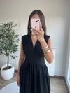 V Yaka Midi Elbise Siyah