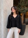 Dökümlü Yaka Detaylı Bluz - Siyah