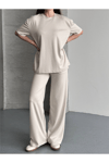 Kadın Bisiklet Yaka Taş İşlemeli Oversize T-Shirt ve Pantolon Takımı - HYN-00000879-006 - BEJ