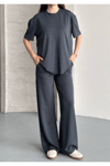 Kadın Bisiklet Yaka Taş İşlemeli Oversize T-Shirt ve Pantolon Takımı - HYN-00000879-006 - GRİ