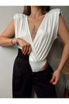 Kadın Derin V Yaka Saten Görünümlü Vatkalı Bodysuit HYN-58048 - BEYAZ