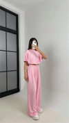 Kadın Dökümlü Crop Tişört ve Pantolon Takımı - Pembe
