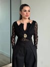 Kadın Gold Aksesuar Detaylı Dantel Bodysuit Bluz - Siyah