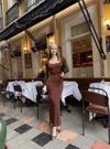 Kadın Uzun Kollu Kare Yaka Fit Maxi Elbise - Kahverengi