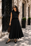 Kadın Vatkalı Tişört ve Pile Detaylı Etek Takımı - Siyah