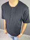 SİYAH HENLEY YAKA T-SHİRT 7021