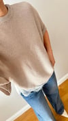 Modern Kesim Dantel Detaylı Triko Bluz Bej