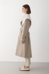 Kadın Haki Fular Detaylı Kruvaze Yaka Uzun Astarlı Trençkot