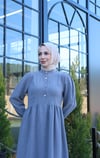 Düğme Detaylı Pileli Tesettür Elbise Açık Gri  HNT8528