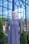 Düğme Detaylı Pileli Tesettür Elbise Kahverengi   HNT8528