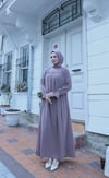 Önü Ve Kol Ucu Taş İşlemeli Şallı Tesettür Elbise Pudra  HNT7102