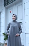 Önü Ve Kol Ucu Taş İşlemeli Şallı Tesettür Elbise Taş   HNT7102
