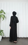Biritli Kuşaklı Tesettür Elbise Siyah HNT7134