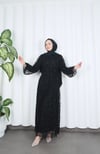 Flok Baskılı Astarlı Kuşaklı Tül Elbise Siyah HNT8565