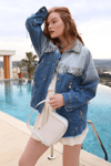 Pul Detaylı Denim Ceket