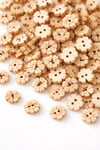 15 mm 50’li Ahşap Çiçek Düğme – DIY, Amigurumi ve Bebek Ürünleri İçin