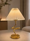Kablolu Abajur Şapka Masa Lambası Modern Gold Salon Yatak Odası Çocuk Odası