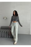 KADIN STRAİGHT JEAN YIRTIK DETAYLI ARA BEL BORU PAÇA KOT PANTOLON MAVİ TİNT