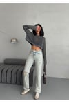 KADIN STRAİGHT JEAN YIRTIK DETAYLI ARA BEL BORU PAÇA KOT PANTOLON MAVİ TİNT