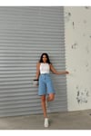 YANLARDAN  YIRTMAÇLI  FRESH MAVİ DENİM ŞORT