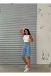 YANLARDAN  YIRTMAÇLI  FRESH MAVİ DENİM ŞORT