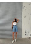 YANLARDAN  YIRTMAÇLI  FRESH MAVİ DENİM ŞORT
