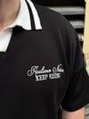 Nakış Detay Siyah Yakalı Triko T-Shirt