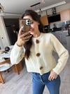 Ekru Büyük Düğmeli Ceket Hırka